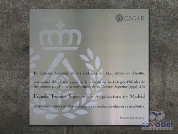 Placa Conmemorativa Grabada en Acero Inox.